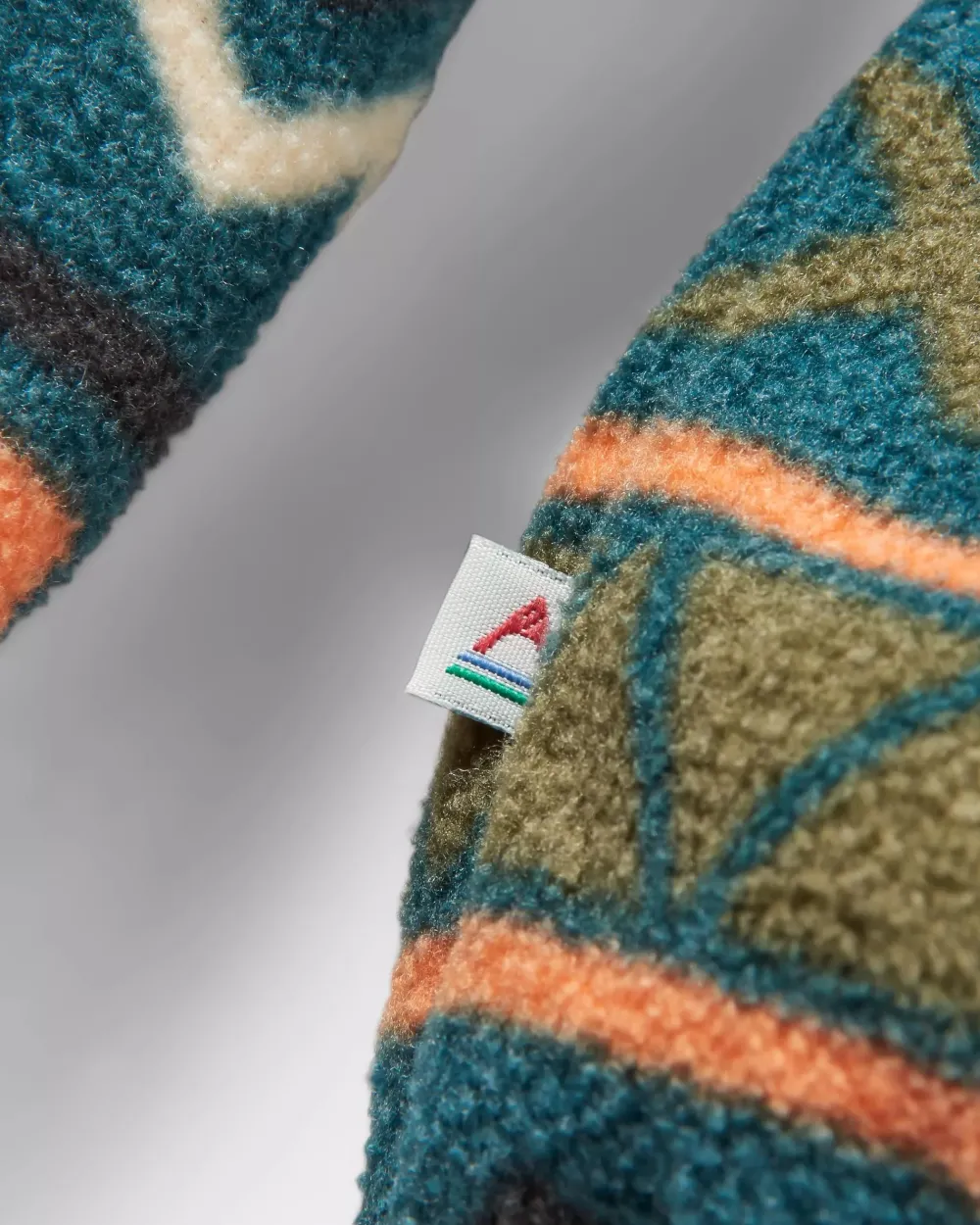 Floris van Bommel Fleece|Fleece>Adrift Recycled Polar Fleece Retro Geo Mediterranean