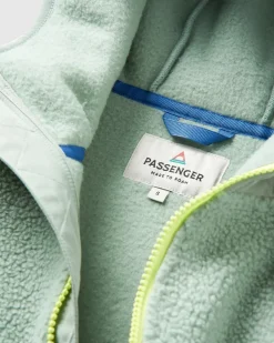 Passenger Fleece|Fleece><noscript><img width=