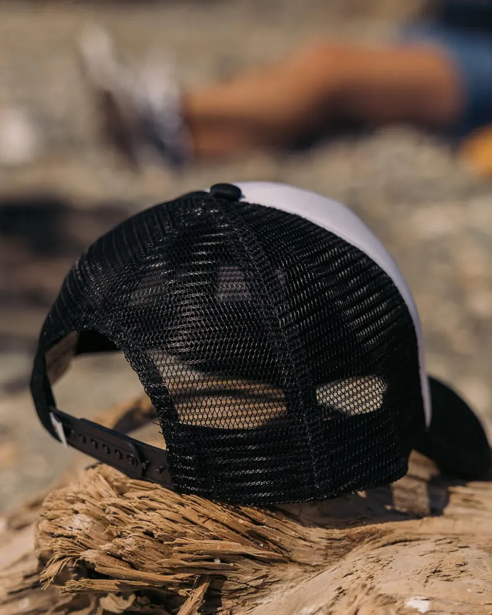 Passenger Accessories|Caps & Hats>Beechey Snapback Trucker Cap Black/White