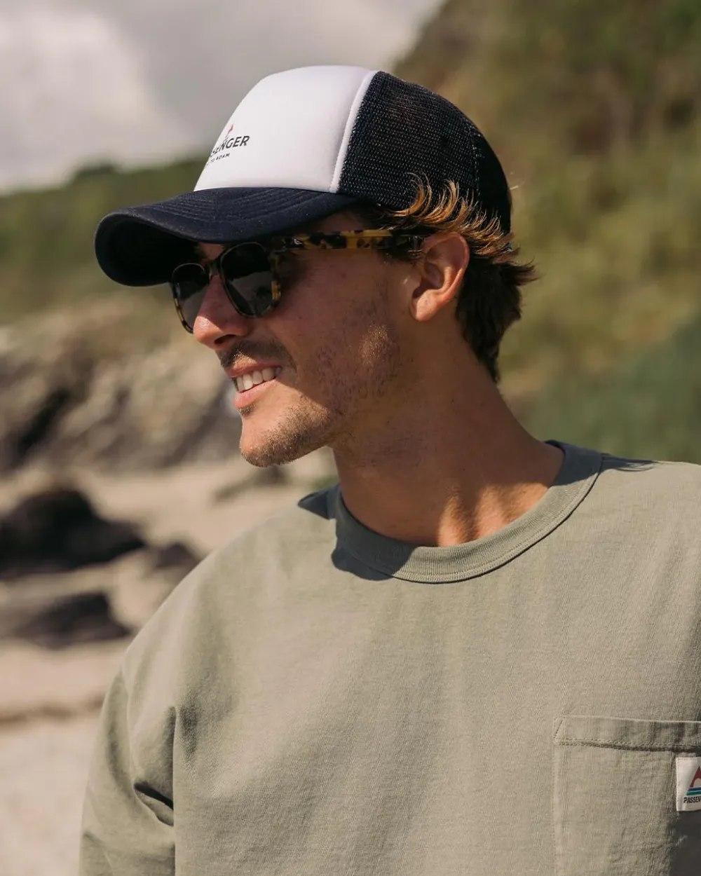 Passenger Accessories|Caps & Hats>Beechey Snapback Trucker Cap Black/White