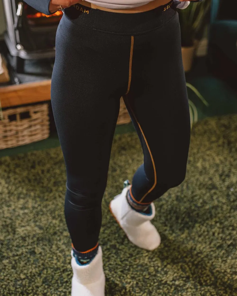 Passenger Leggings|Activewear>Blossom Recycled Base Layer Leggings Deep Navy