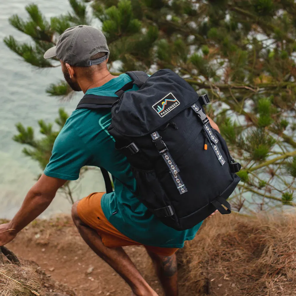 Floris van Bommel Backpacks>Boondocker Overnighter 26L Black