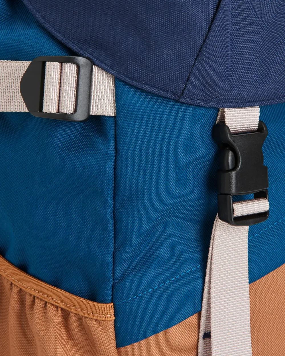 Passenger Backpacks & Bags|Backpacks & Bags>Boondocker Recycled 26L Backpack Biscuit Blue Multi