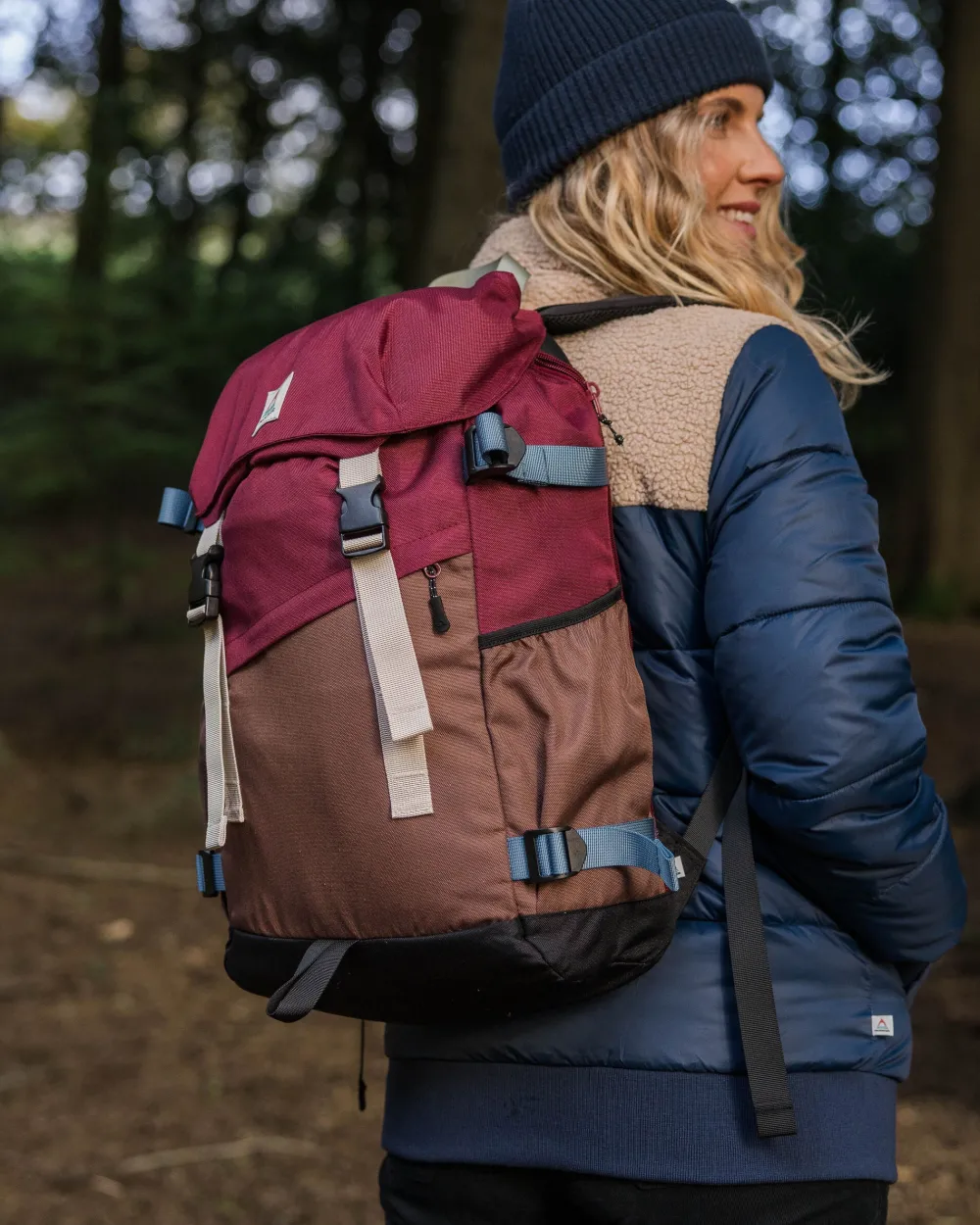 Passenger Accessories|Backpacks & Bags>Boondocker Recycled 26L Backpack Burgundy/Chestnut