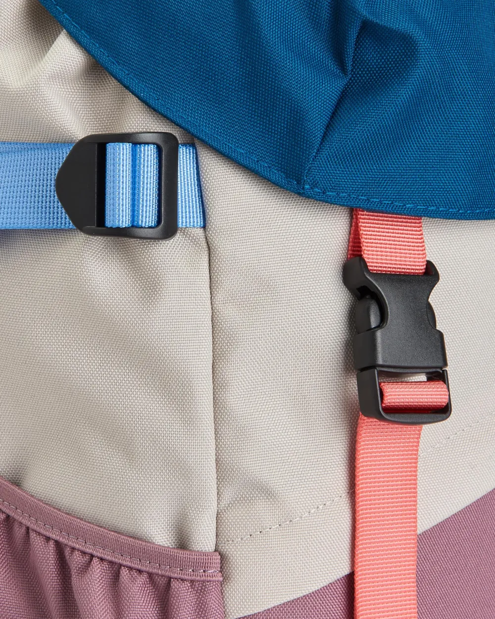 Passenger Backpacks & Bags|Backpacks & Bags>Boondocker Recycled 26L Backpack Grape Pumice Multi