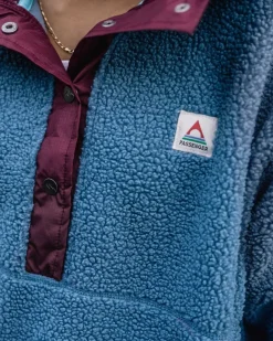 Passenger Fleece|Fleece><noscript><img width=