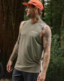 Passenger T-Shirts & Tank Tops|Men's Outlet>Calling Active Recycled Vest Dusty Olive