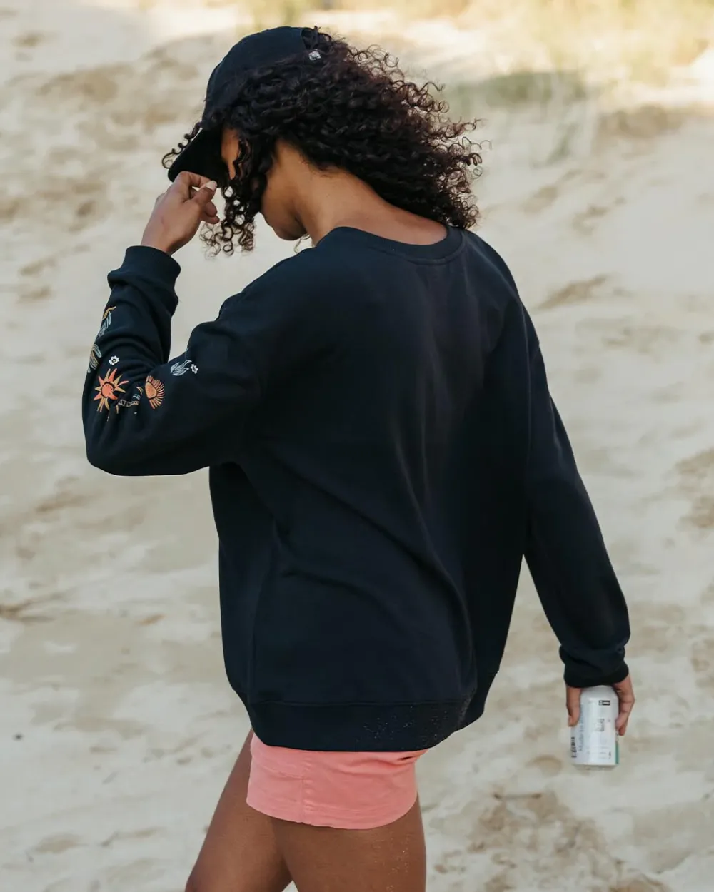 Passenger Hoodies & Sweatshirts>Chica Recycled Cotton Oversized Sweatshirt Black