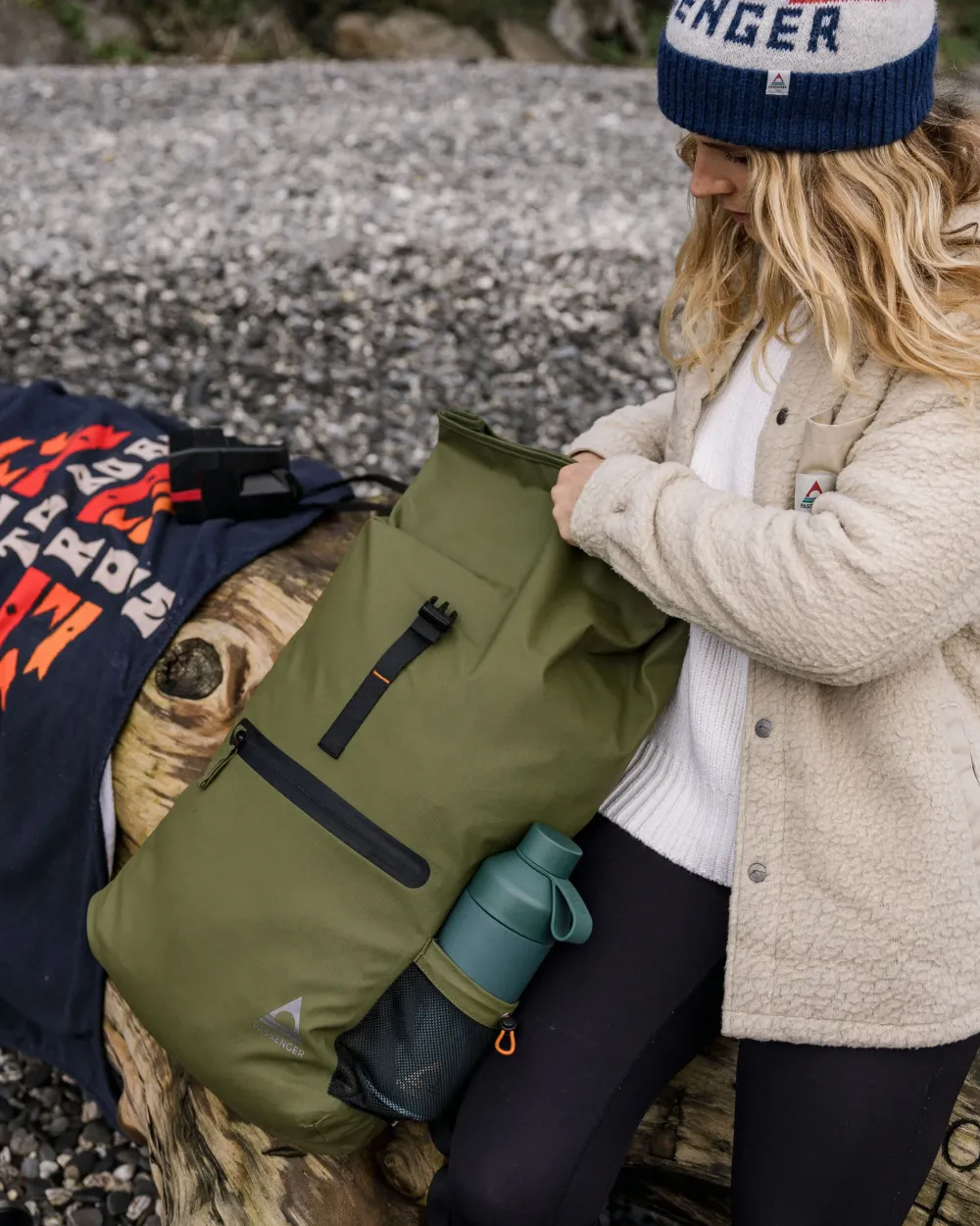 Passenger Backpacks & Bags|Backpacks & Bags>Crossing Roll Top Backpack True Black/ Khaki