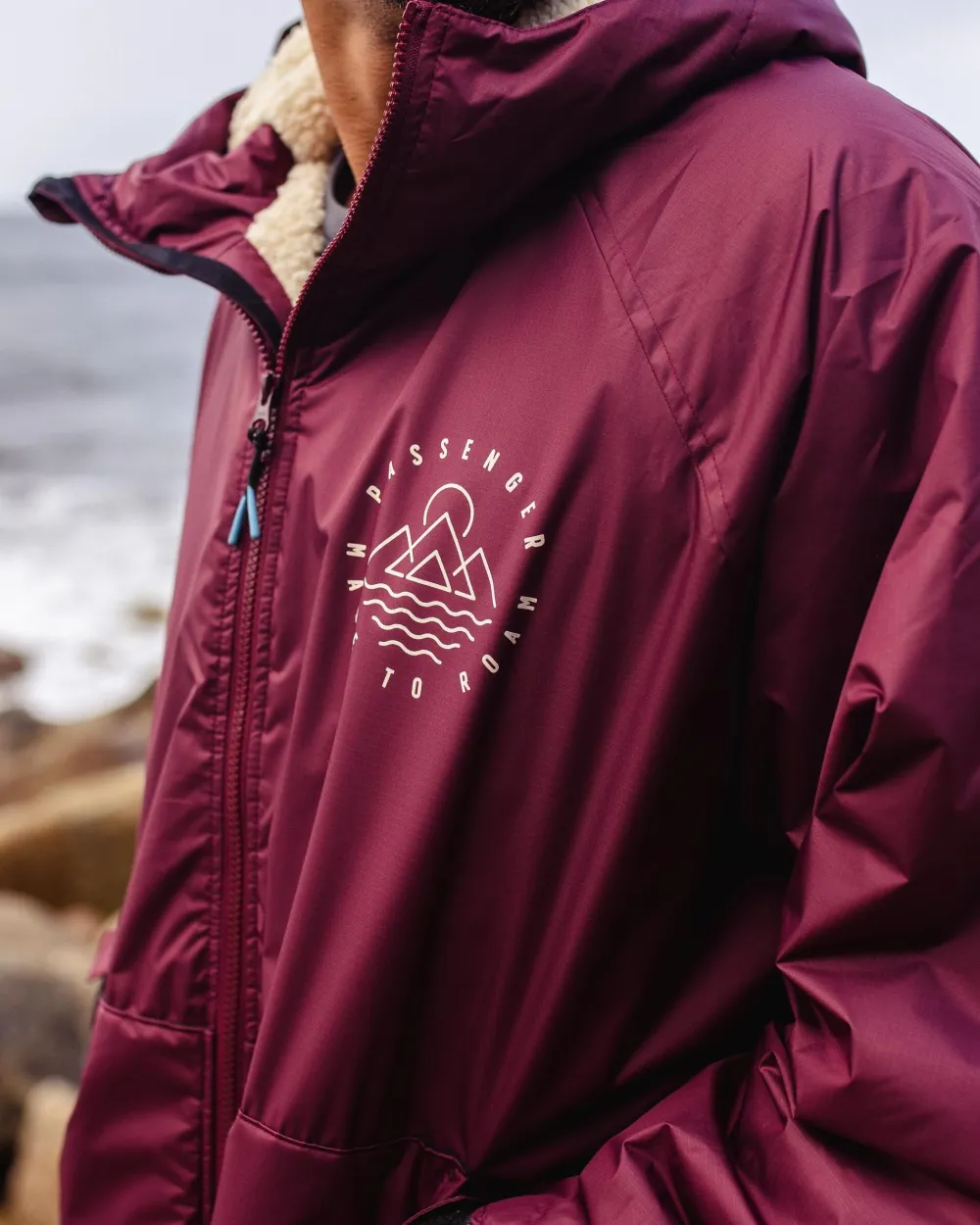 Passenger Changing Robes & Ponchos|Changing Robes & Surf Ponchos>Escapism Recycled Sherpa Lined Changing Robe Windsor Wine