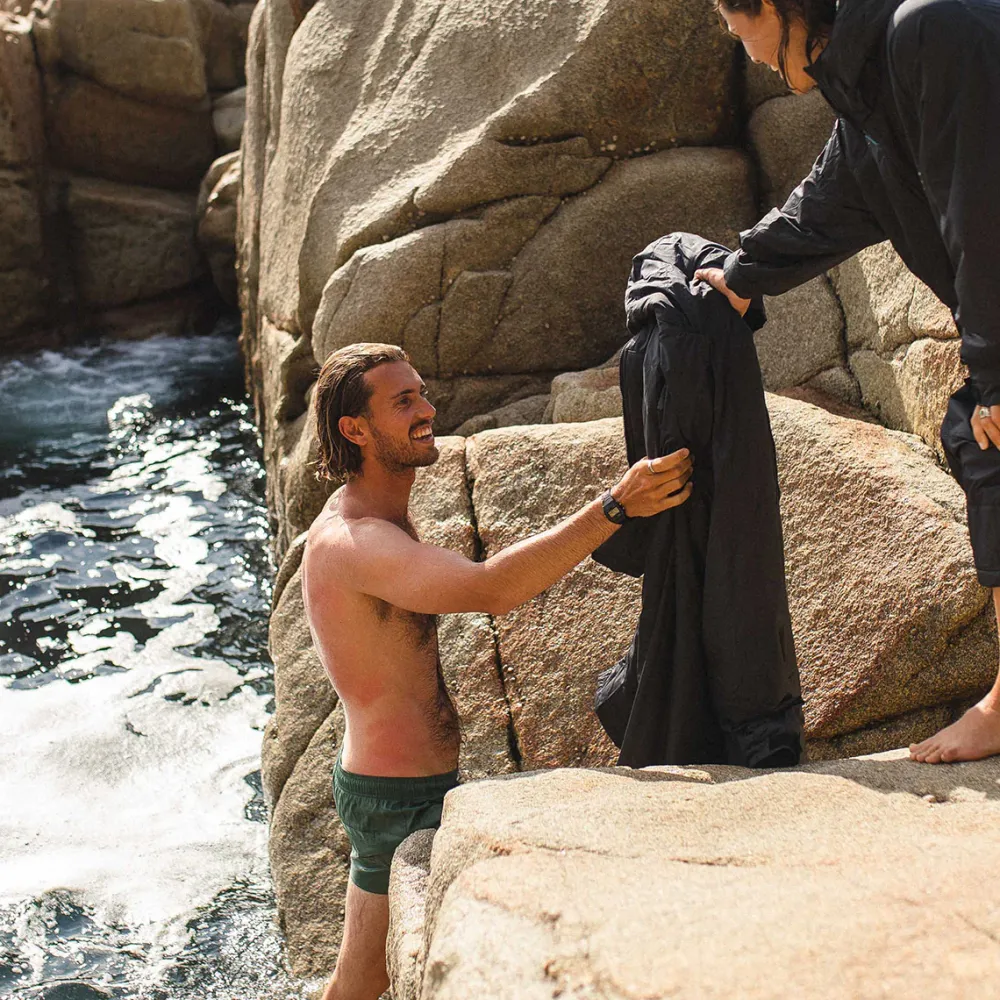 Floris van Bommel Surf Accessories|Surf Accessories>Escapism Recycled Towel Lined Changing Robe Black