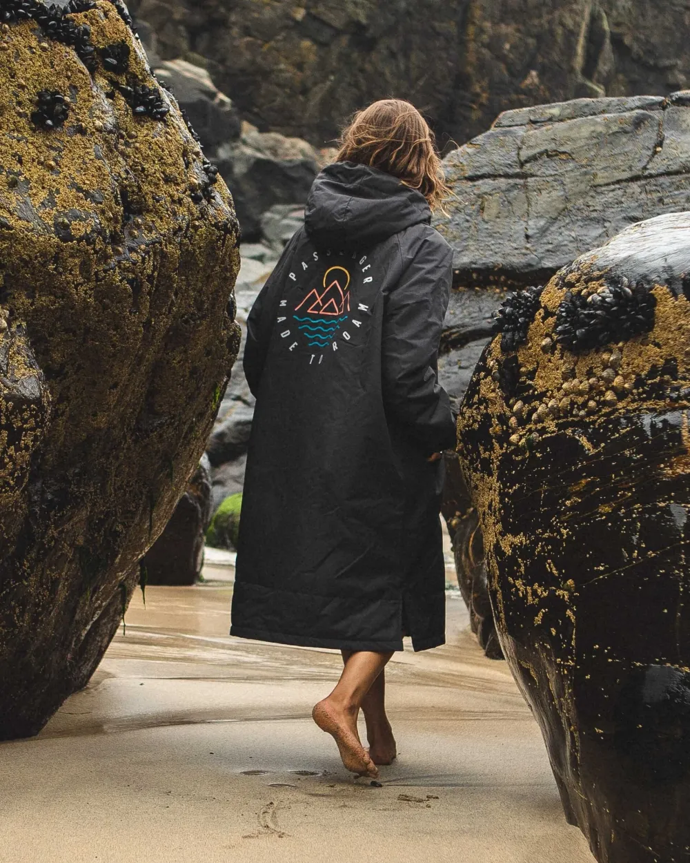 Floris van Bommel Surf Accessories|Surf Accessories>Escapism Recycled Towel Lined Changing Robe Black