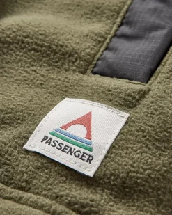 Passenger Shirts|Fleece><noscript><img width=