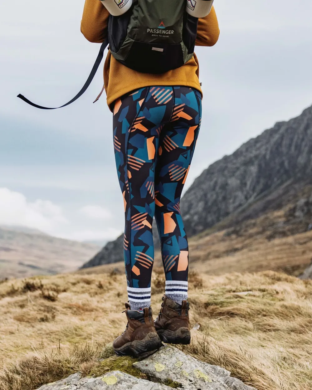 Passenger Dungarees & Pants|Leggings>Fresh Air 2.0 Recycled Leggings Apricot Camo