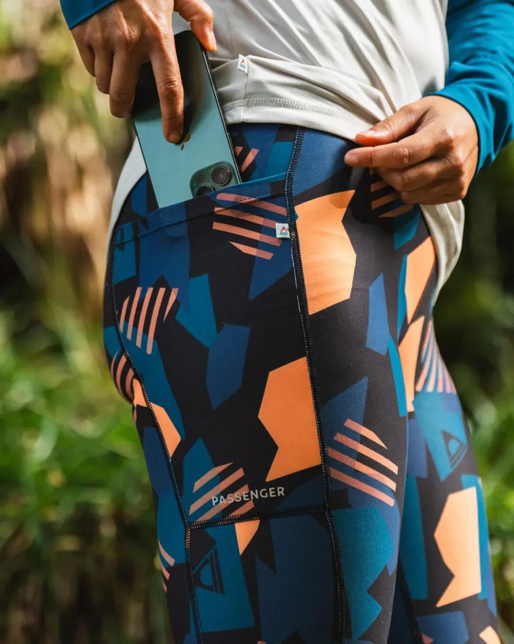 Passenger Dungarees & Pants|Leggings>Fresh Air 2.0 Recycled Leggings Apricot Camo