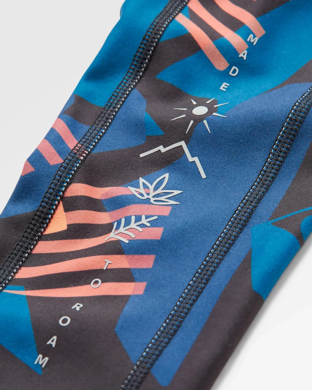 Passenger Dungarees & Pants|Leggings>Fresh Air 2.0 Recycled Leggings Apricot Camo