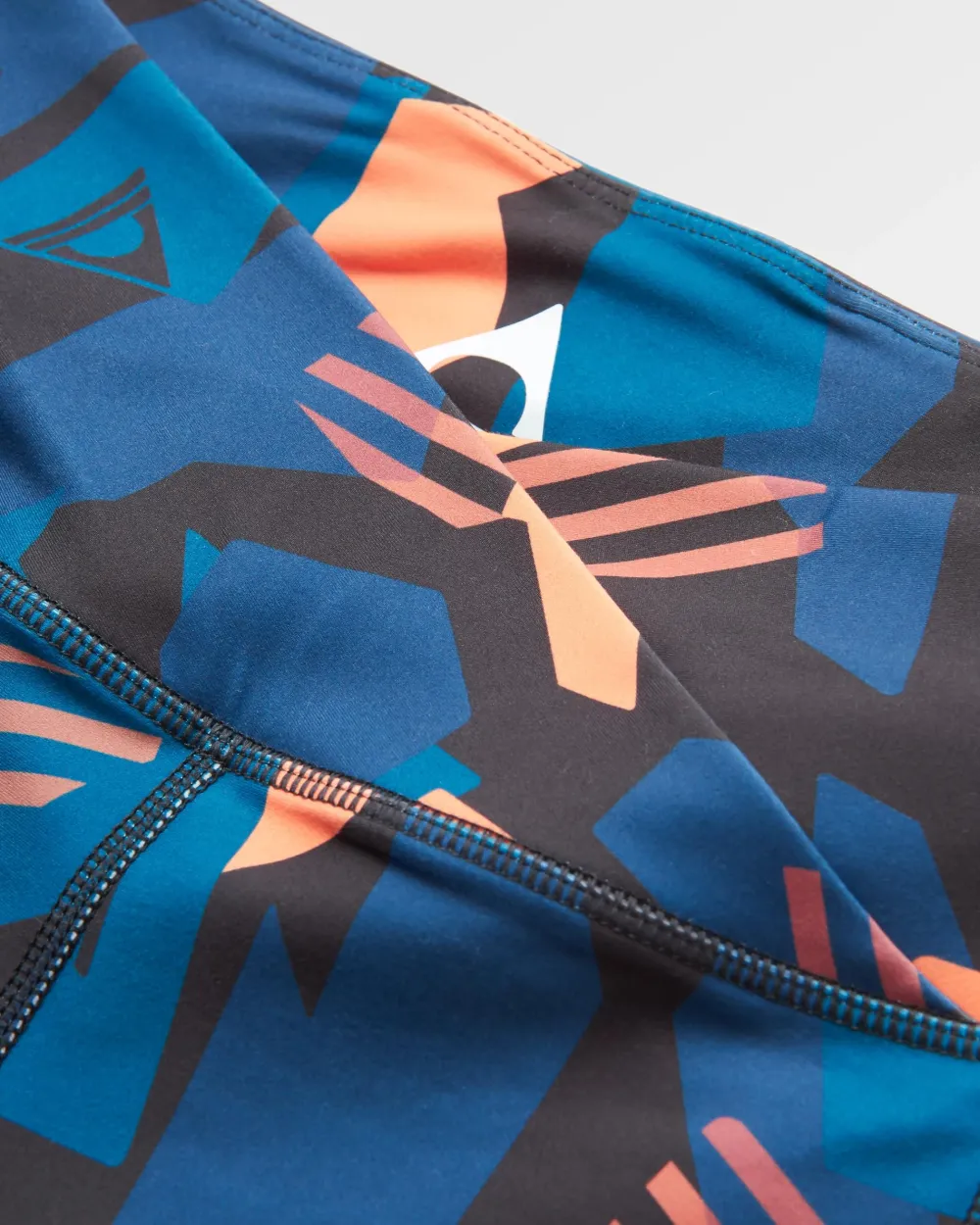 Passenger Dungarees & Pants|Leggings>Fresh Air 2.0 Recycled Leggings Apricot Camo