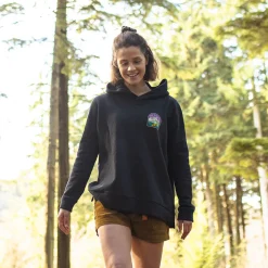 Passenger Hoodies & Sweatshirts><noscript><img width=