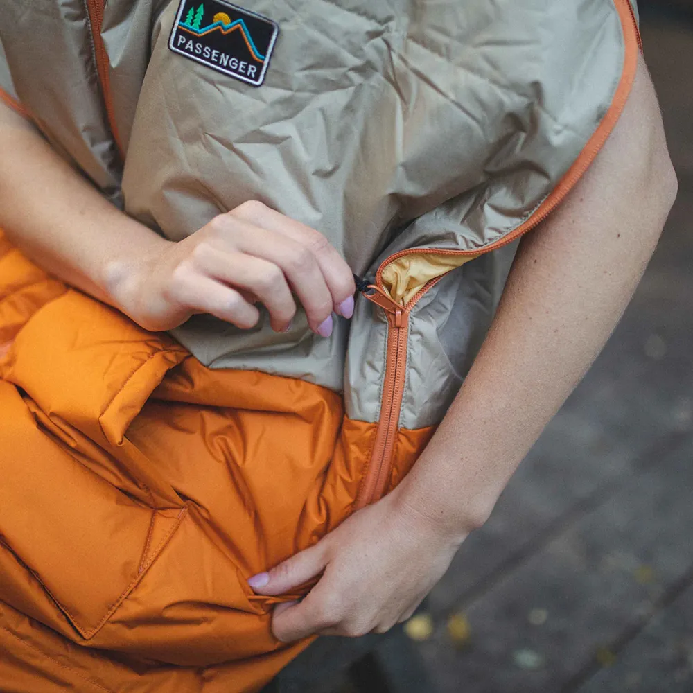 Floris van Bommel Accessories|Blankets>Good Times Recycled Sleep Sack Chinchilla Brown/ Sunrise Orange