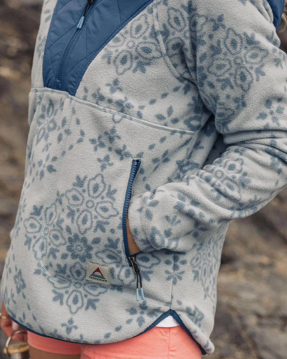 Passenger Fleece|Fleece>Juana Recycled Polar Hooded Fleece Large Tile Washed Blue