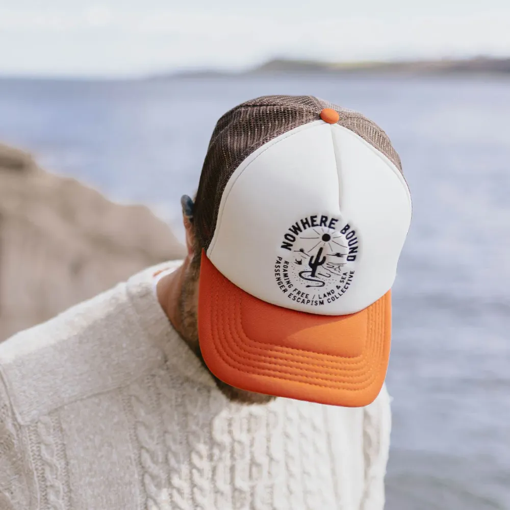 Passenger Accessories|Caps & Hats>Land Sea Snapback Trucker Cap Sunrise Orange