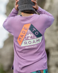 Passenger Tops & T-Shirts|Activewear><noscript><img width=