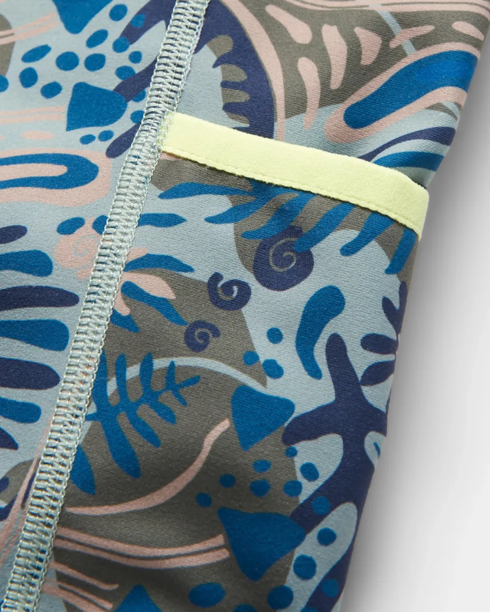 Passenger Leggings|Dungarees & Pants>Mantra Recycled Leggings Abstract Seaweed Pistachio