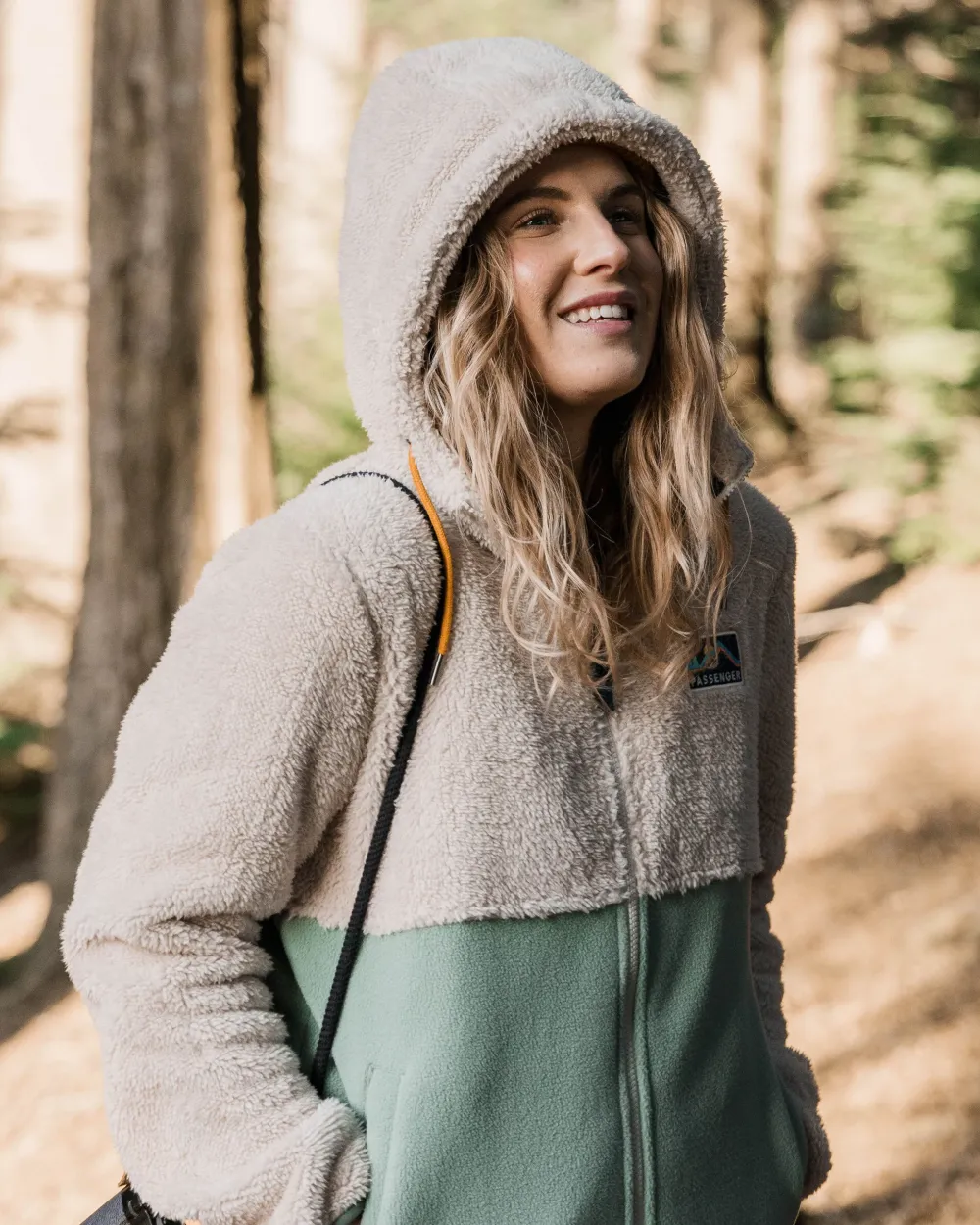 Passenger Fleece|Fleece>Nestling Recycled Sherpa Hooded Fleece Vintage White