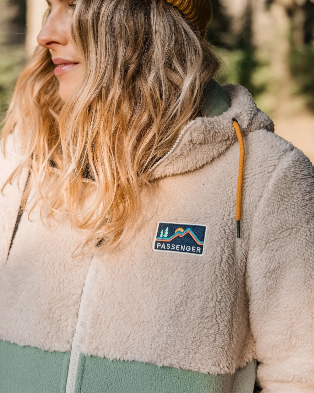 Passenger Fleece|Fleece>Nestling Recycled Sherpa Hooded Fleece Vintage White