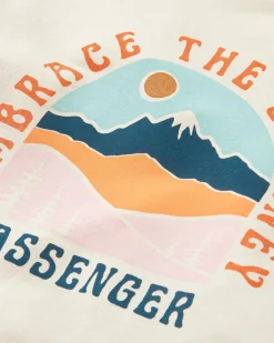 Passenger Hoodies & Sweatshirts><noscript><img width=