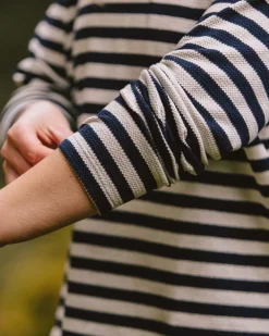 Passenger Tops & T-Shirts|Winter Road Trip Essentials><noscript><img width=