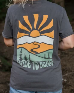 Passenger Tops & T-Shirts><noscript><img width=