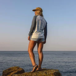 Passenger Tops & T-Shirts|Women's Outlet><noscript><img width=