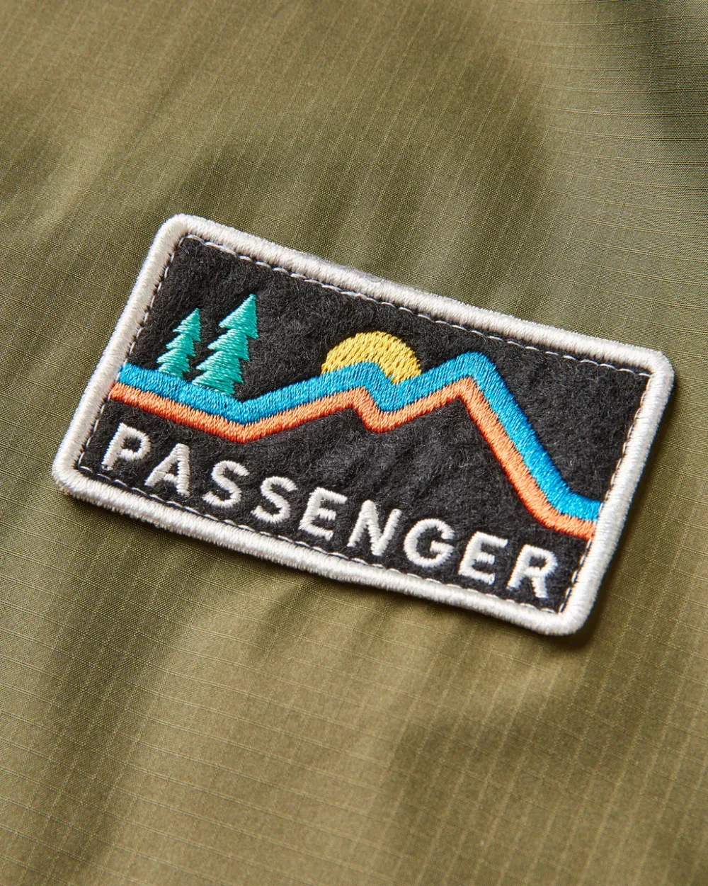 Floris van Bommel Surf Accessories|Surf Accessories>Roaming Recycled Sherpa Lined Changing Robe Black/ Khaki