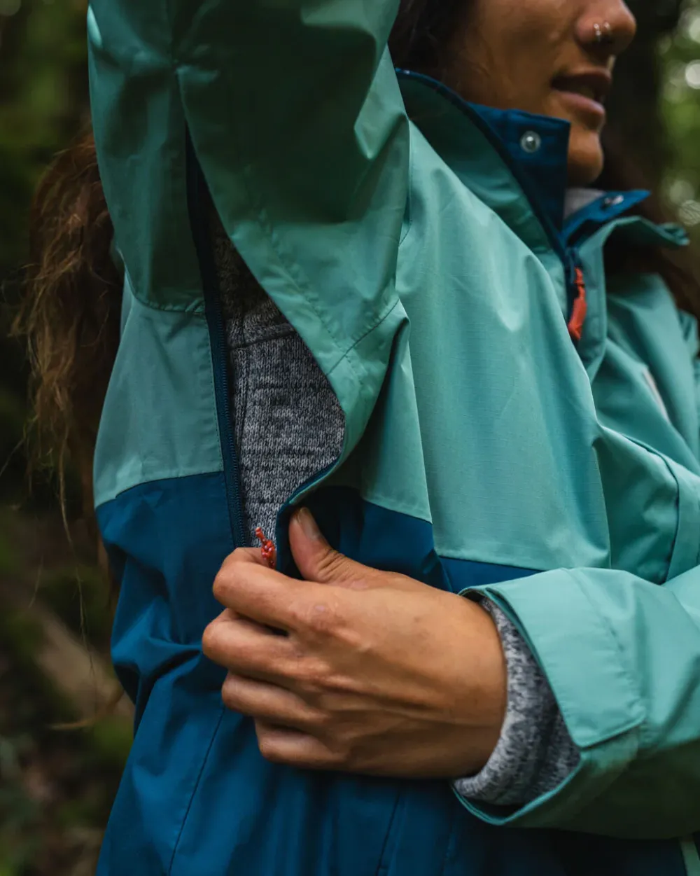 Passenger Activewear>Scene Water Resistant Recycled Jacket Shallow Water/ Corsair Blue