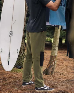 Floris van Bommel Pants|Winter Road Trip Essentials><noscript><img width=