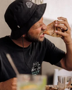 Floris van Bommel Surf Accessories|Surf Accessories>Shaded Organic Bucket Hat Black