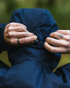 Passenger Water Resistant|Insulated><noscript><img width=