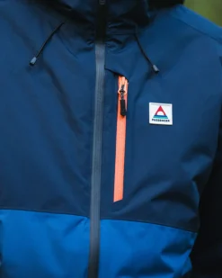 Passenger Water Resistant|Insulated><noscript><img width=