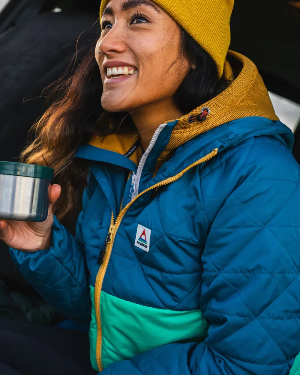 Passenger Water Resistant|Insulated>Singletrack Recycled Thermore® Insulated Jacket Corsair Blue/ Jungle Green