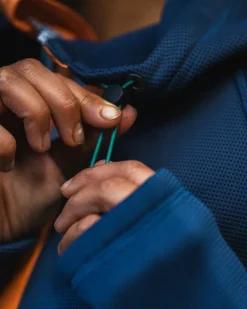 Passenger Hoodies & Sweatshirts|Fleece><noscript><img width=