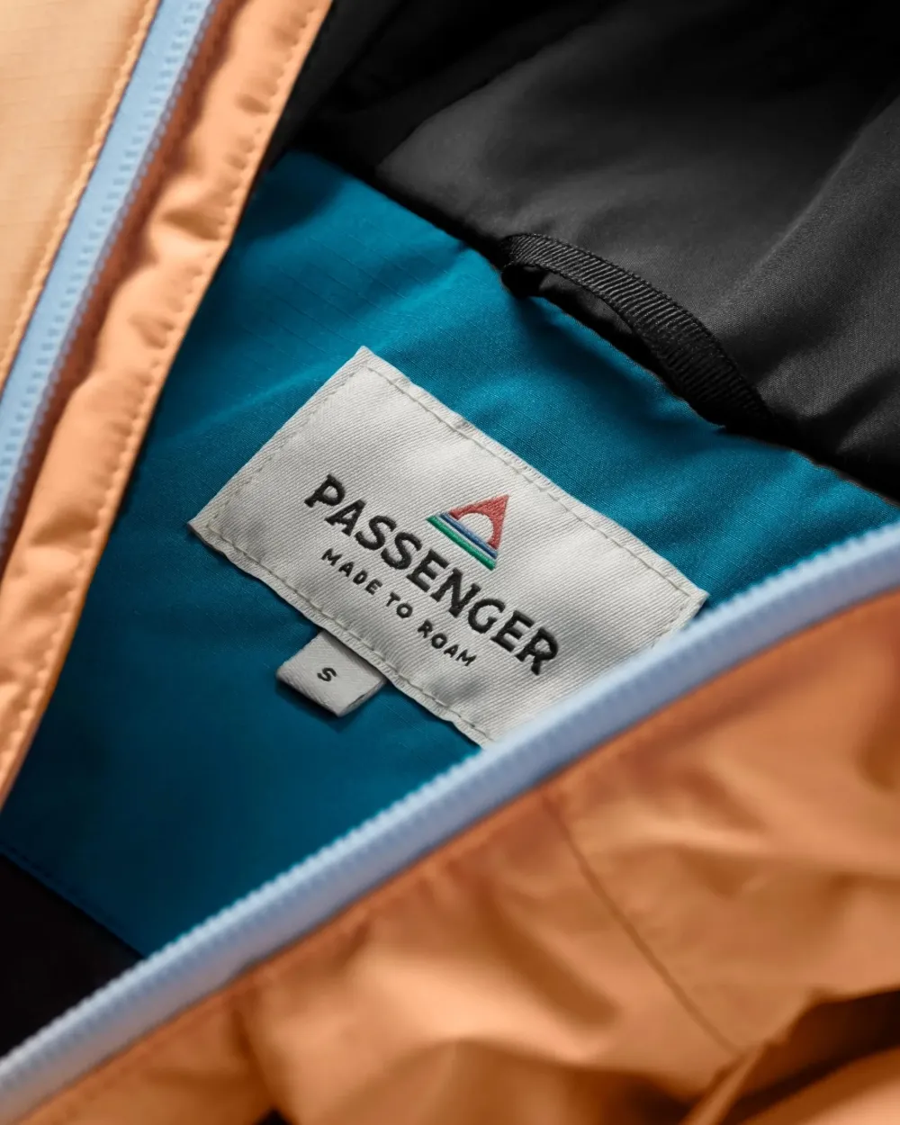 Passenger Insulated|Activewear>Terrain Insulated Water Resistant Jacket Corsair Blue/ Apricot