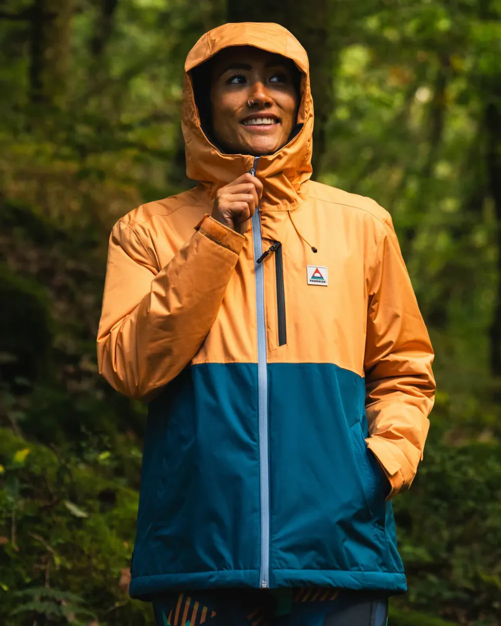 Passenger Insulated|Activewear>Terrain Insulated Water Resistant Jacket Corsair Blue/ Apricot