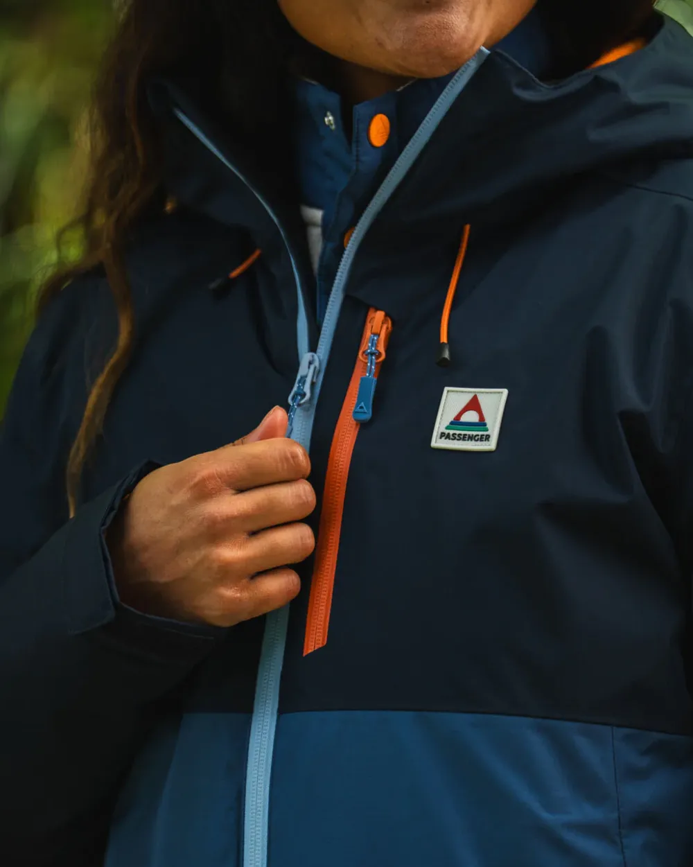 Passenger Insulated|Activewear>Terrain Insulated Water Resistant Jacket Dark Denim/ Deep Navy