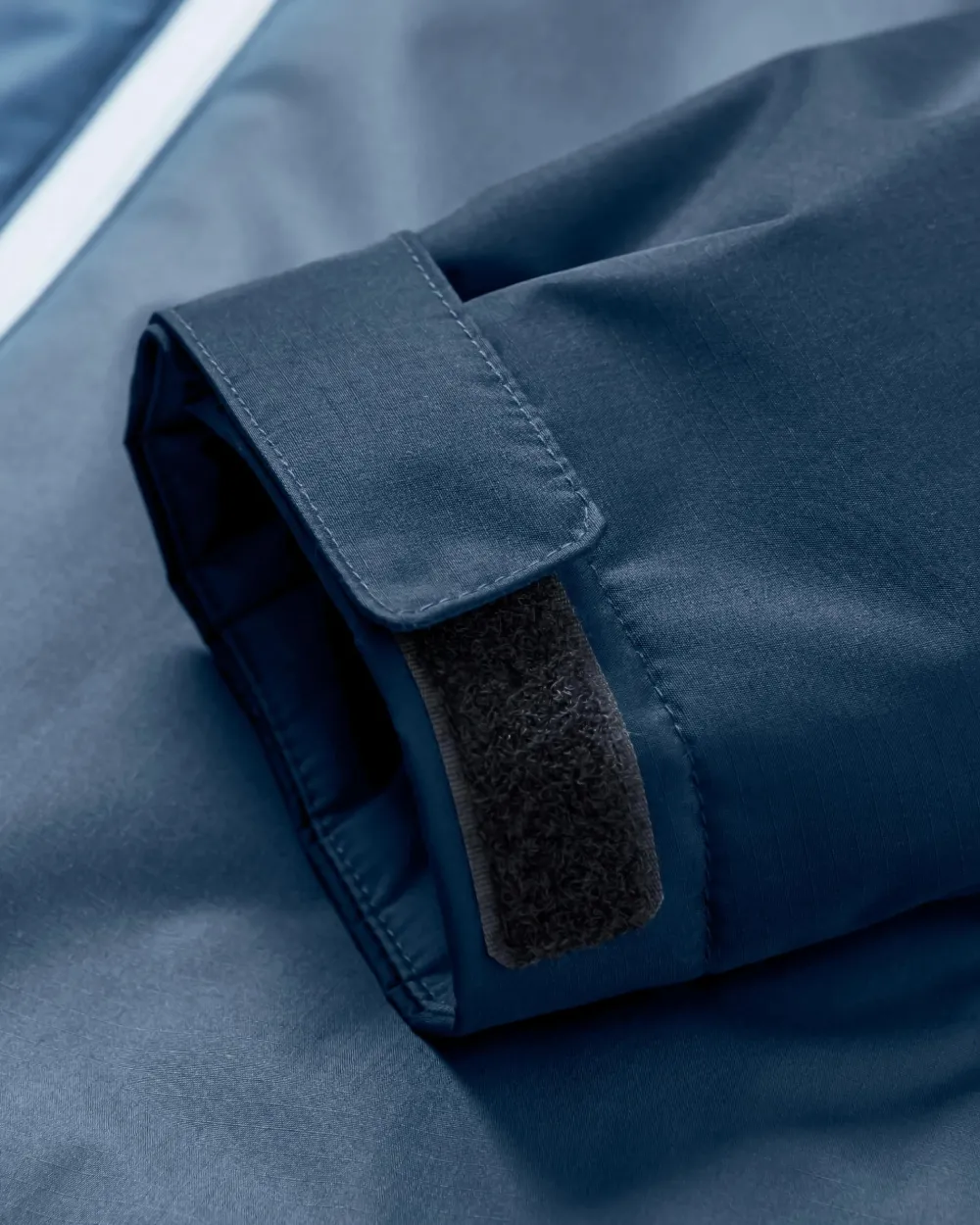 Passenger Insulated|Activewear>Terrain Insulated Water Resistant Jacket Dark Denim/ Deep Navy
