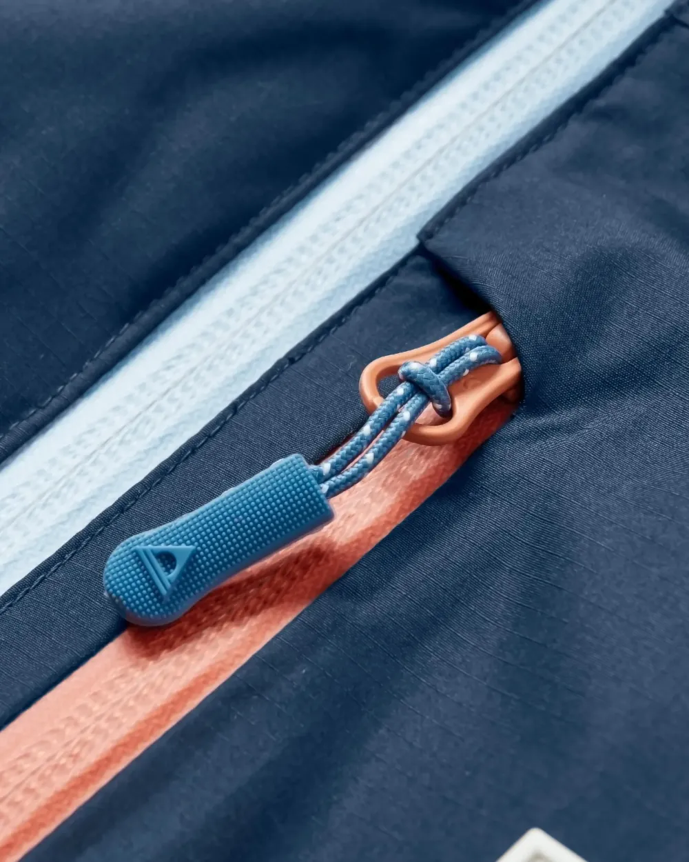 Passenger Insulated|Activewear>Terrain Insulated Water Resistant Jacket Dark Denim/ Deep Navy