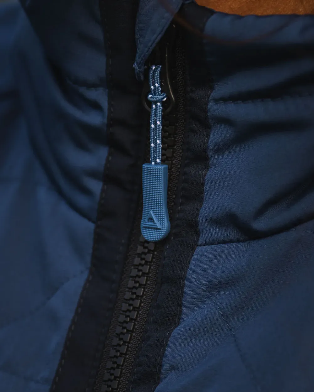 Passenger Water Resistant|Insulated>Trace Recycled Thermore® Insulated Jacket Dark Denim/ Apricot