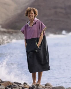 Floris van Bommel Towels|Changing Robes & Ponchos>Tulum Recycled Towel Poncho Grape / Charcoal