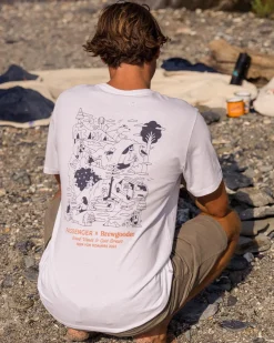 Passenger T-Shirts & Tank Tops><noscript><img width=