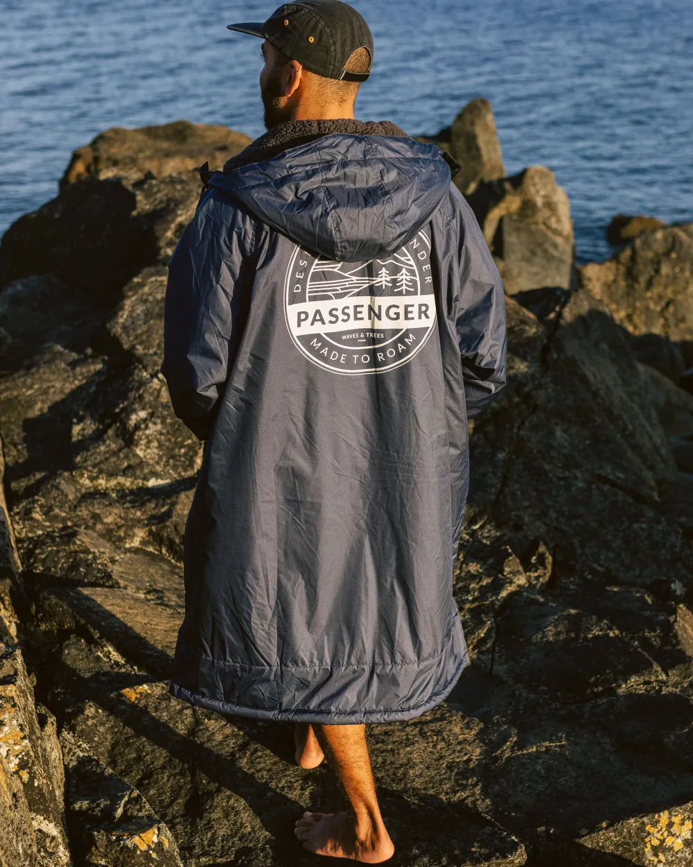 Passenger Changing Robes & Ponchos|Changing Robes & Surf Ponchos>Waves Recycled Sherpa Lined Changing Robe Rich Navy